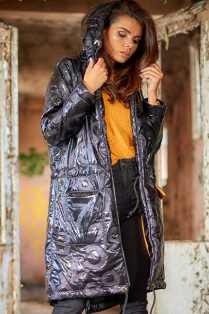 Oversized Parka in glänzendem Schwarz